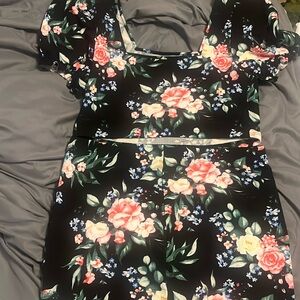 SHEIN Plus Floral 2 Piece Crop Top and Skirt Set